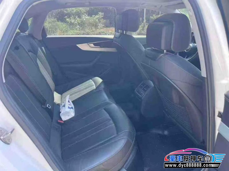 21年奥迪A4轿车抵押车出售