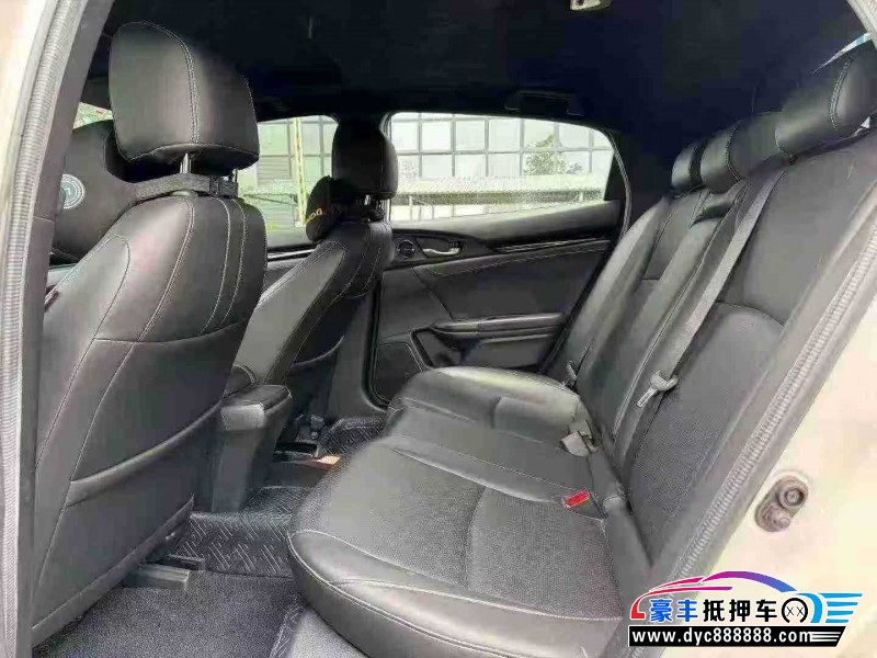 22年本田思域轿车抵押车出售