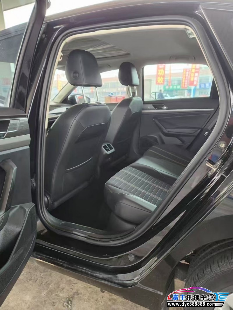 19年大众朗逸轿车抵押车出售