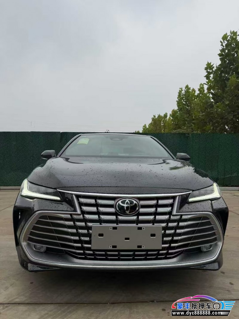 25年丰田亚洲龙轿车抵押车出售