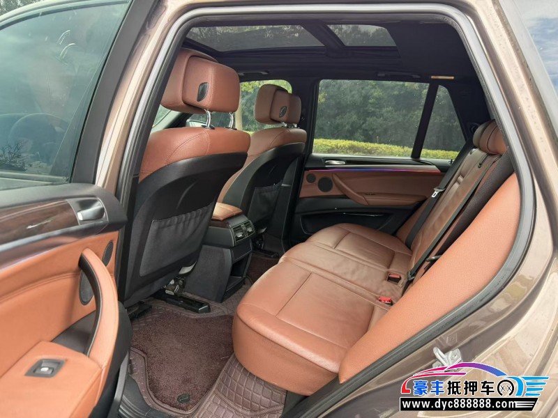 13年宝马X5轿车抵押车出售