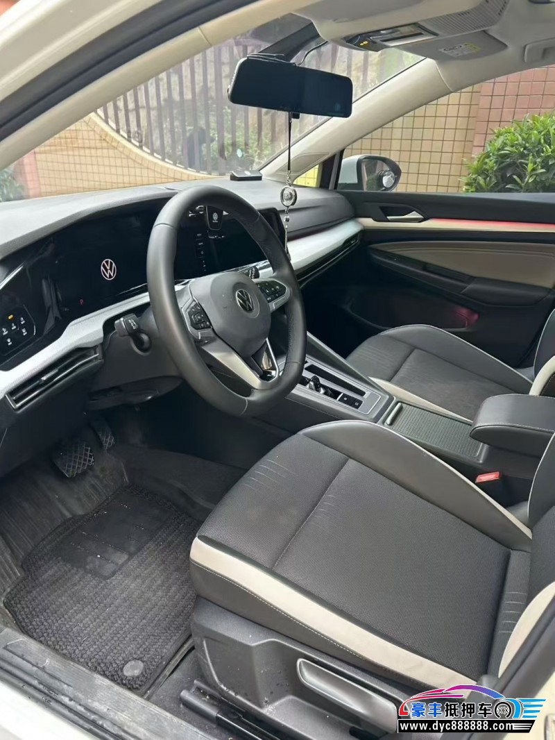 23年大众高尔夫轿车抵押车出售