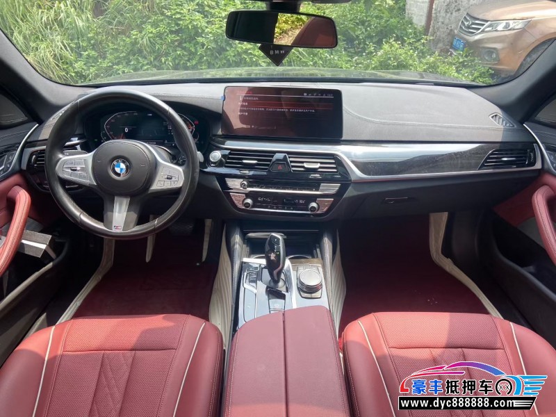 23年宝马5系轿车抵押车出售