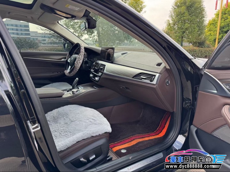 22年宝马5系轿车抵押车出售