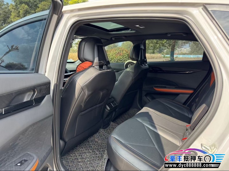 23年长安长安UNI轿车抵押车出售