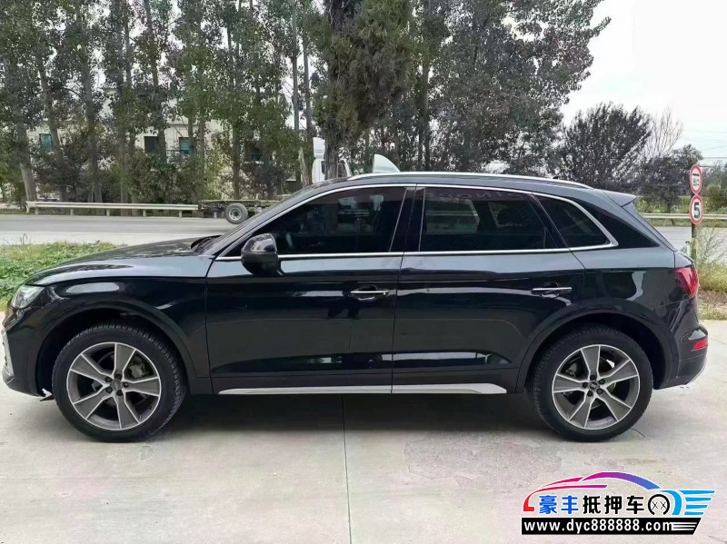 22年奥迪Q5轿车抵押车出售
