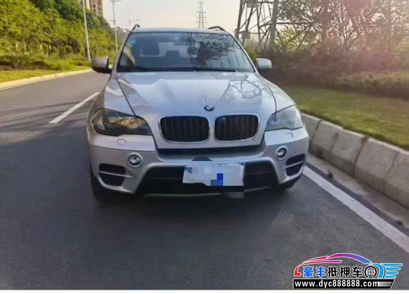 13年宝马X5轿车抵押车出售