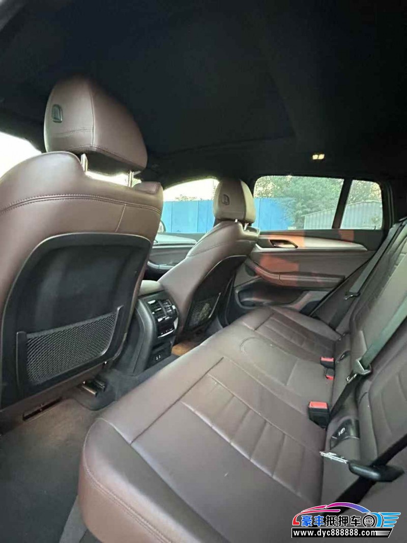 19年宝马X4轿车抵押车出售