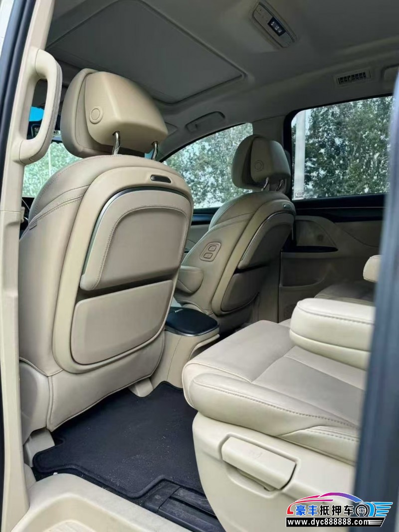 22年别克GL8轿车抵押车出售