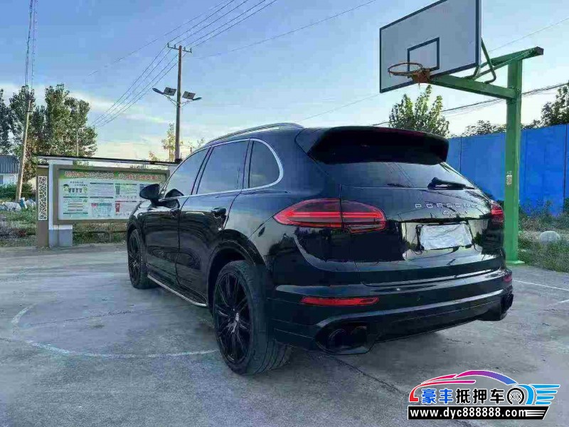 17年保时捷卡宴轿车抵押车出售