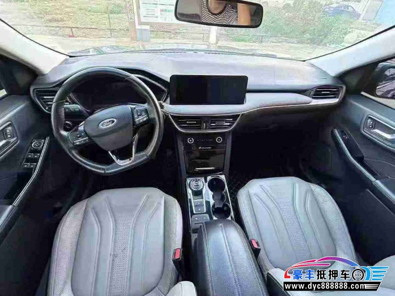 21年福特锐际轿车抵押车出售