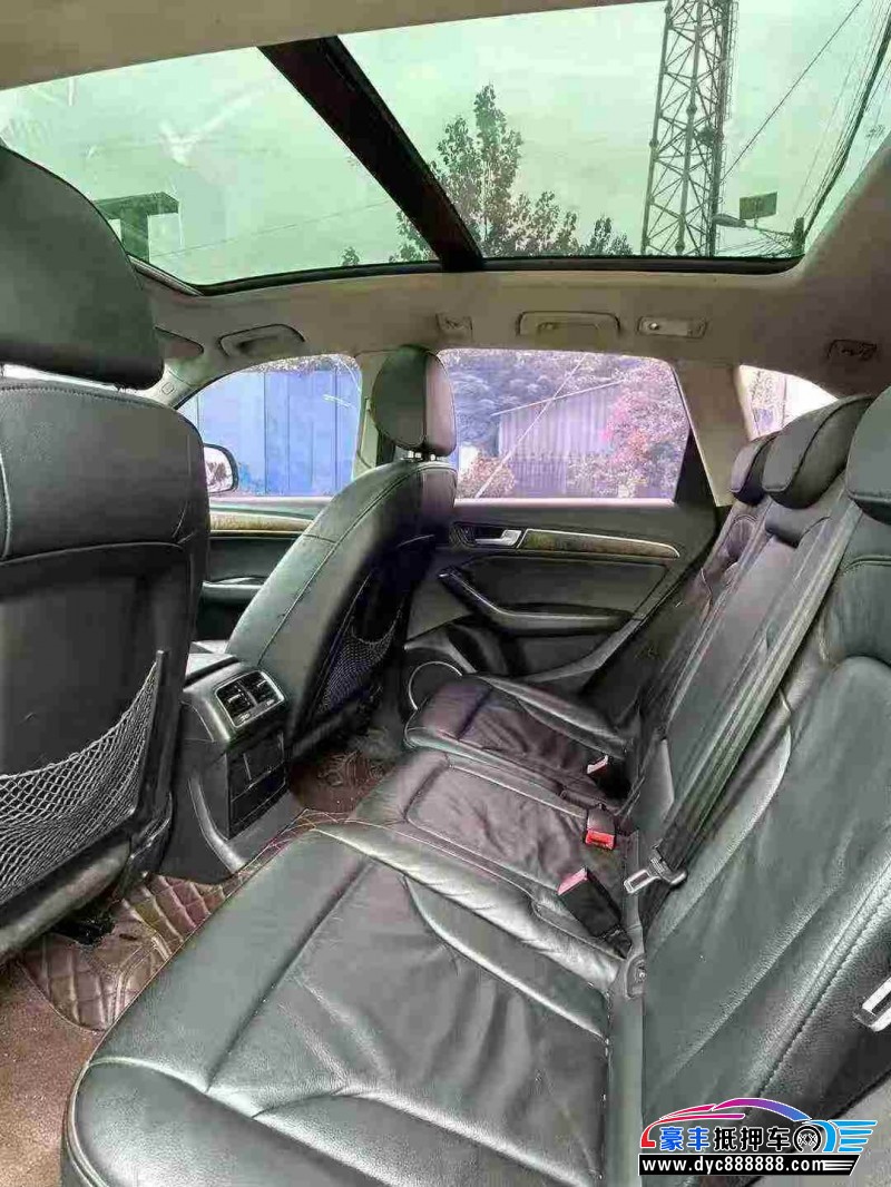 13年奥迪Q5轿车抵押车出售