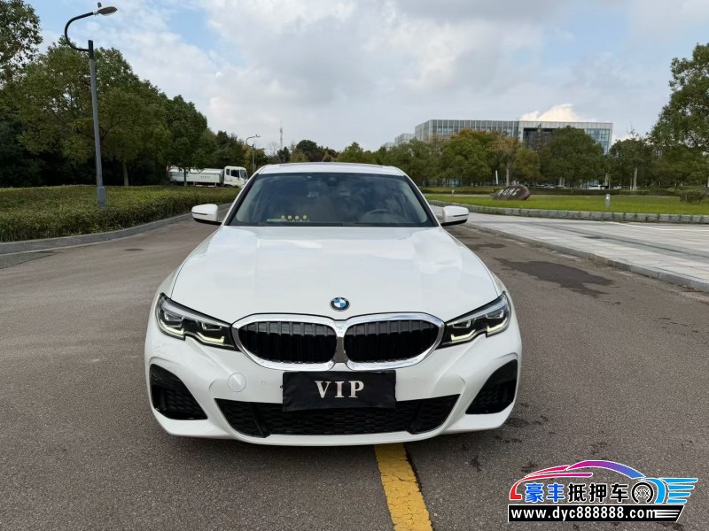 20年宝马3系轿车抵押车出售