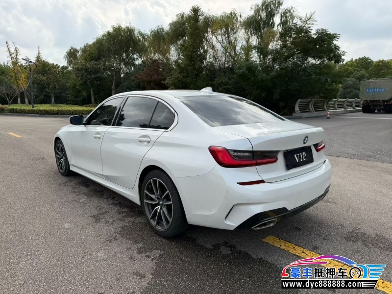 20年宝马3系轿车抵押车出售