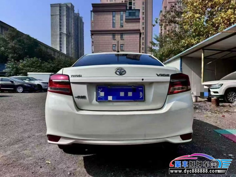 17年丰田威驰轿车抵押车出售