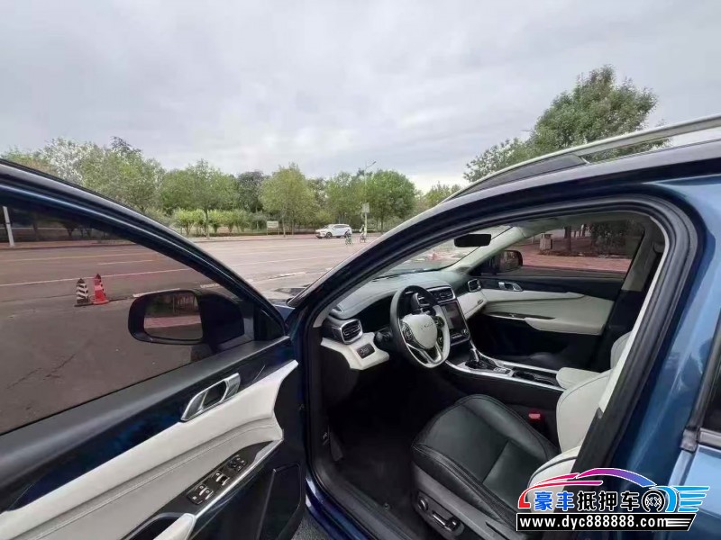 18年领克01轿车抵押车出售