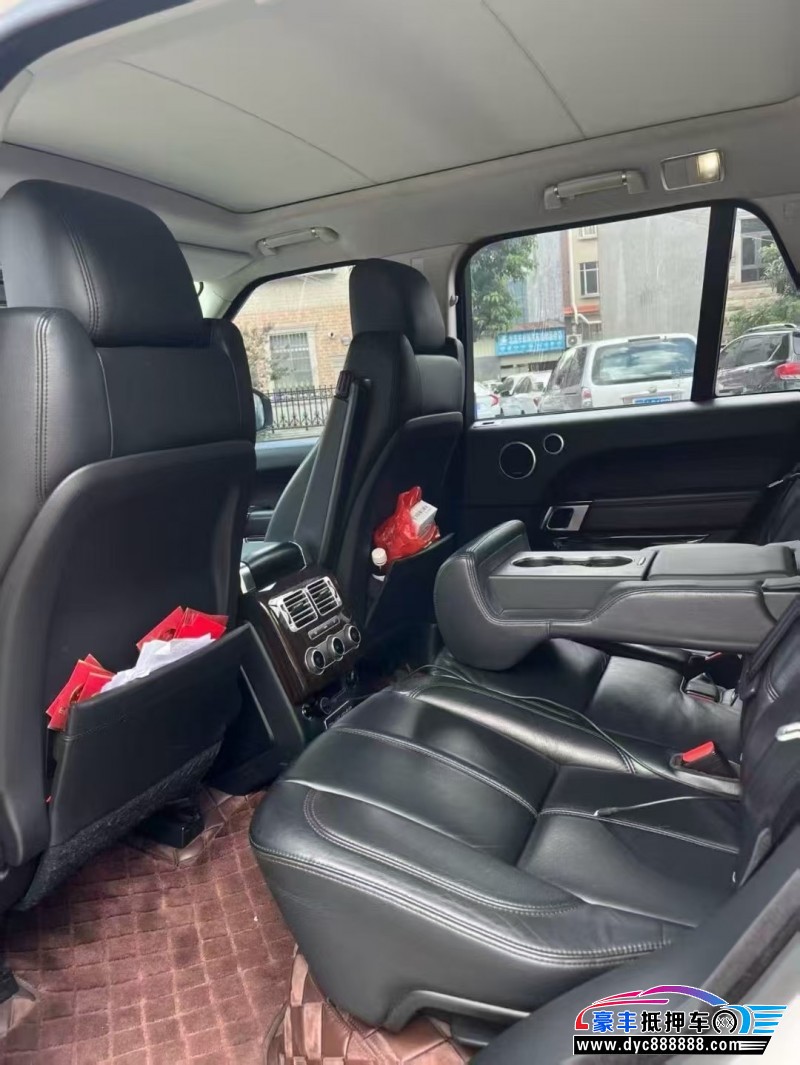 16年路虎揽胜行政轿车抵押车出售