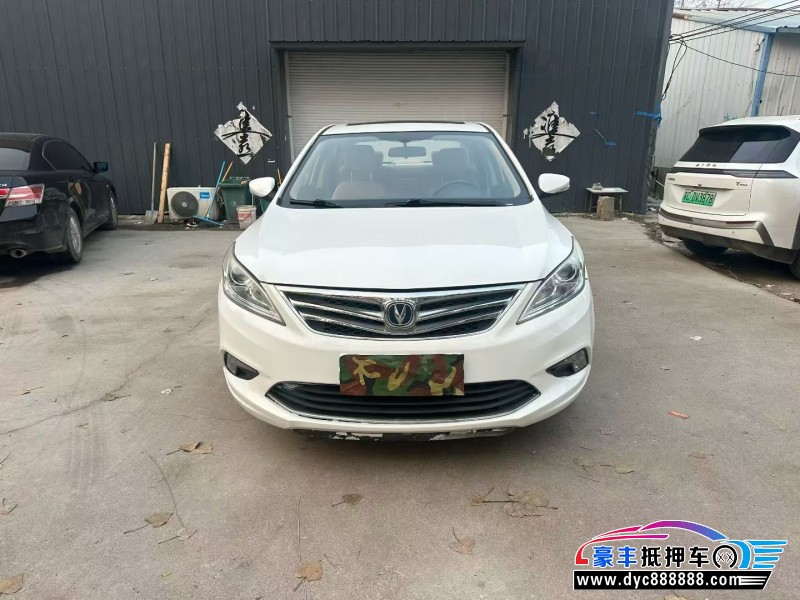 15年长安逸动轿车抵押车出售