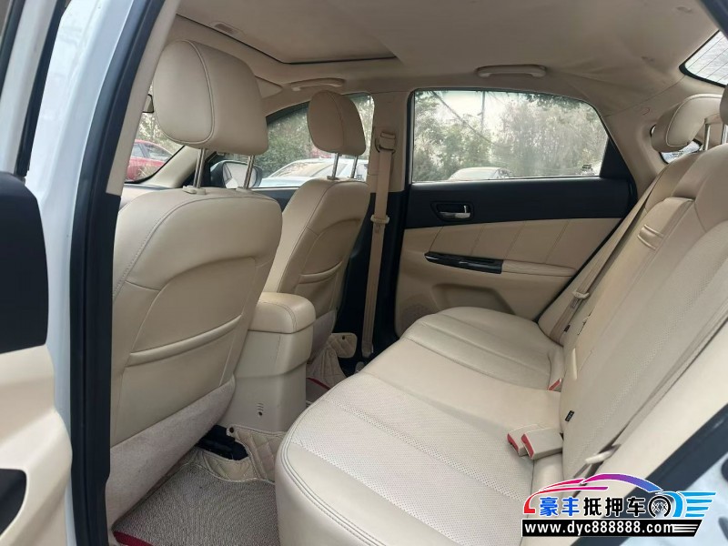 15年长安逸动轿车抵押车出售