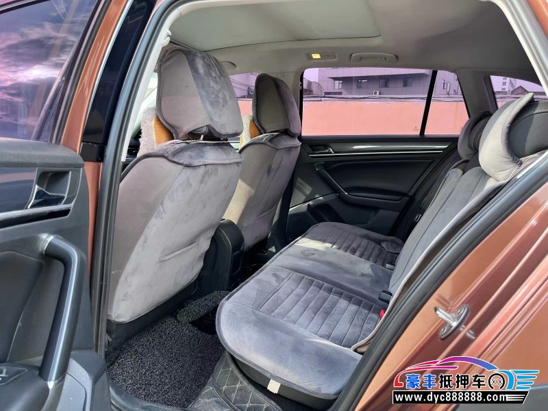 16年日产奇骏轿车抵押车出售