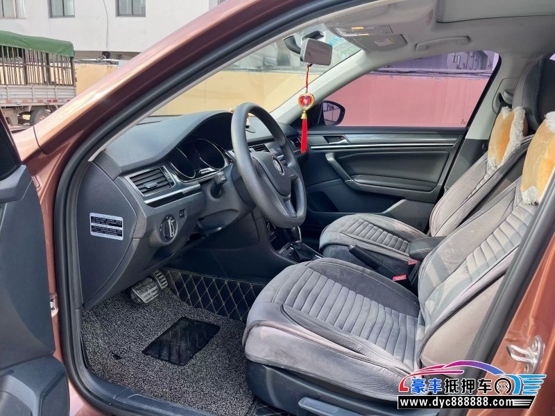 16年日产奇骏轿车抵押车出售