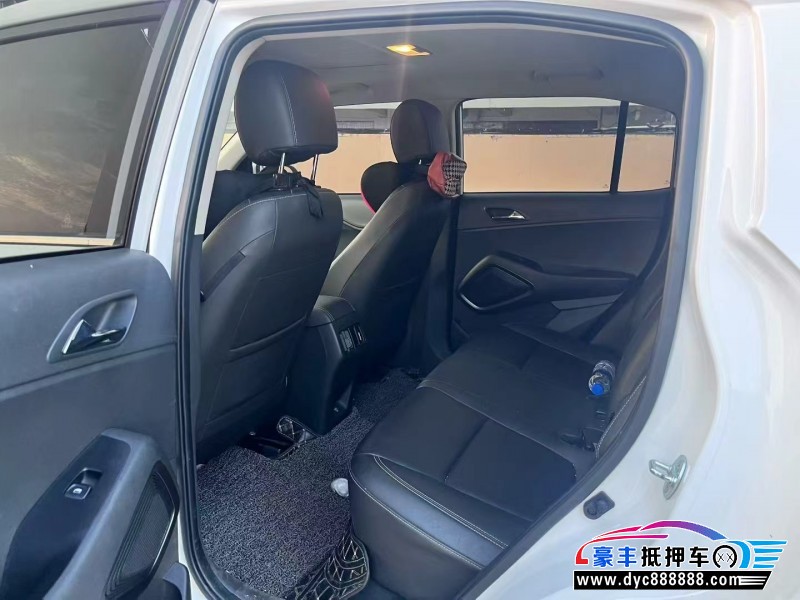 21年现代ix35轿车抵押车出售