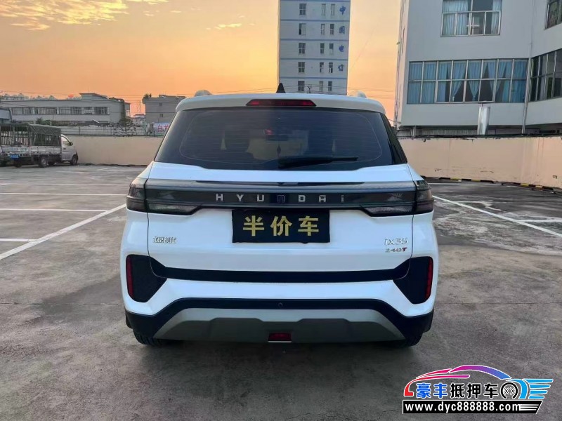 21年现代ix35轿车抵押车出售