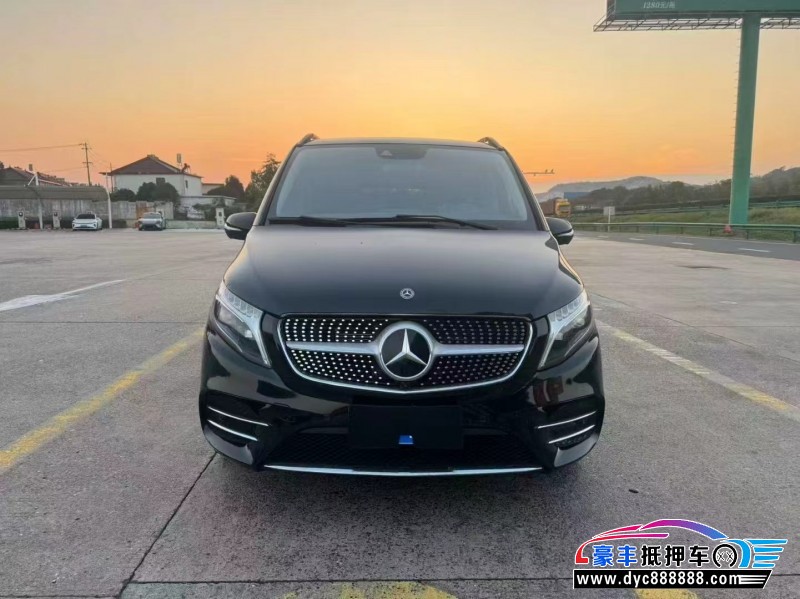 18年奔驰V轿车抵押车出售