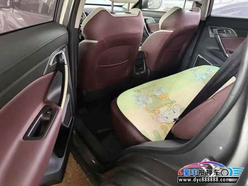 23年吉利博越轿车抵押车出售