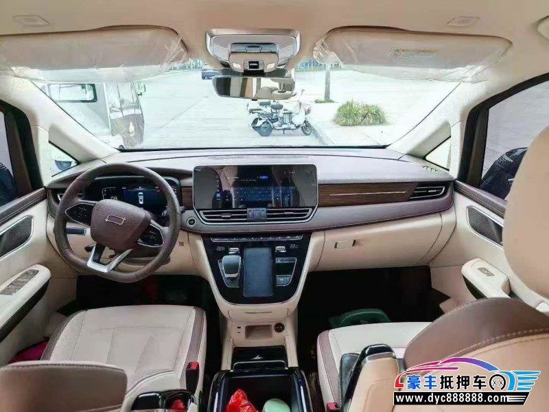 24年奔腾M9轿车抵押车出售