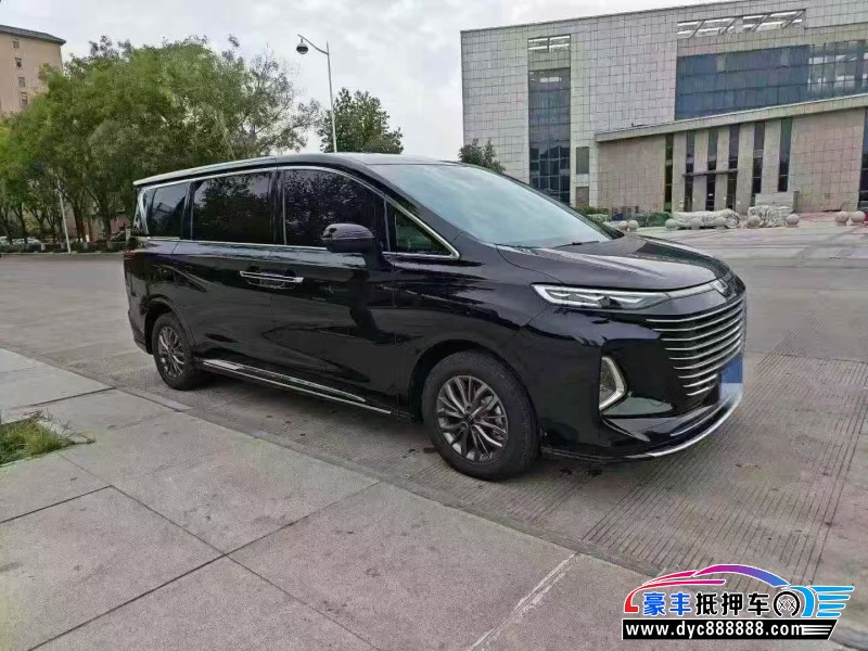 24年奔腾M9轿车抵押车出售