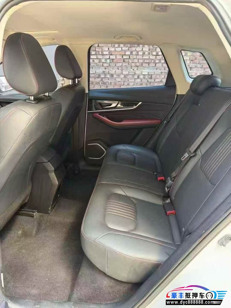 22年奔腾t33轿车抵押车出售