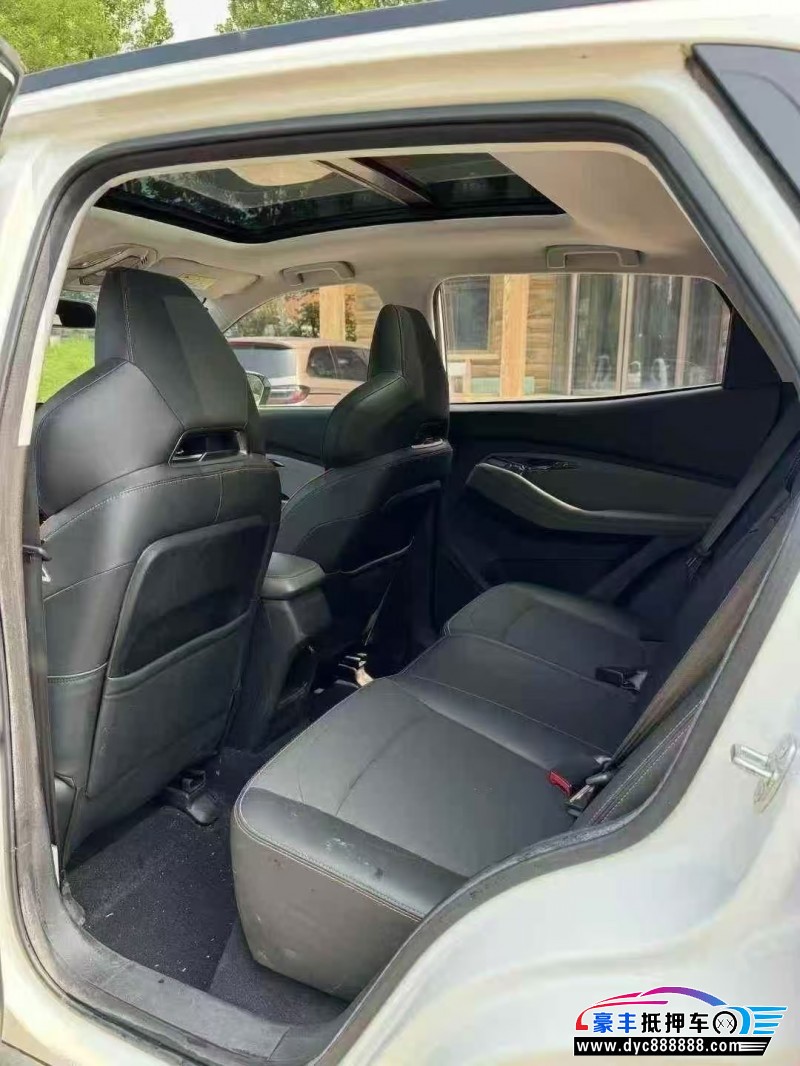 21年宝骏RS3轿车抵押车出售