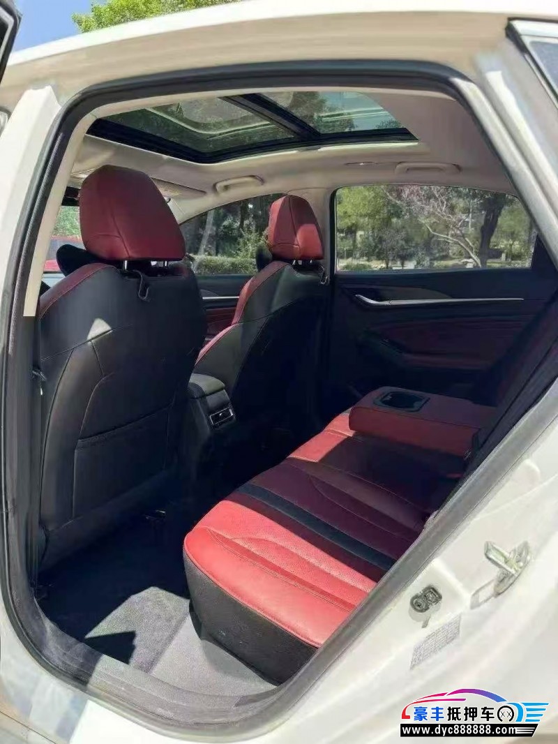 22年长安逸动轿车抵押车出售