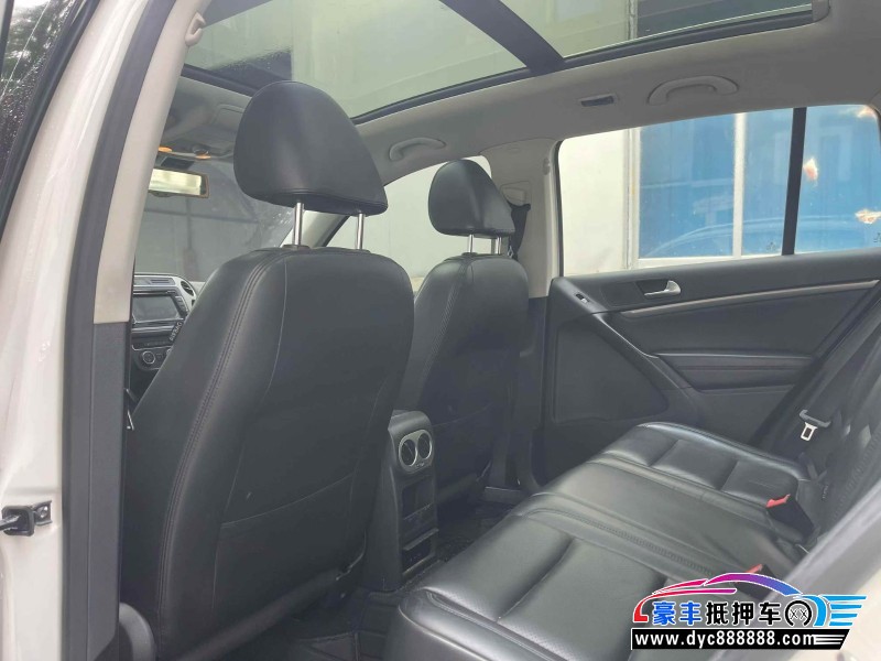 15年大众途观轿车抵押车出售