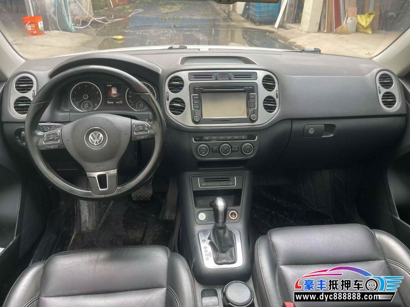 15年大众途观轿车抵押车出售