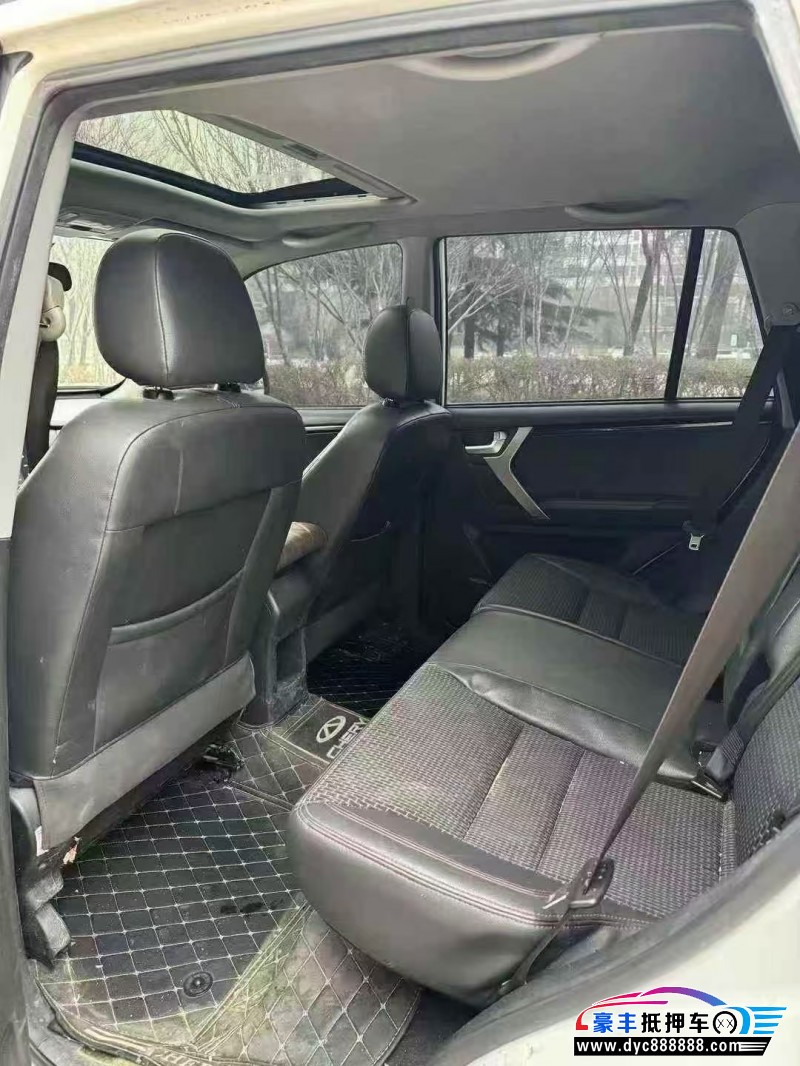 17年奇瑞瑞虎3轿车抵押车出售