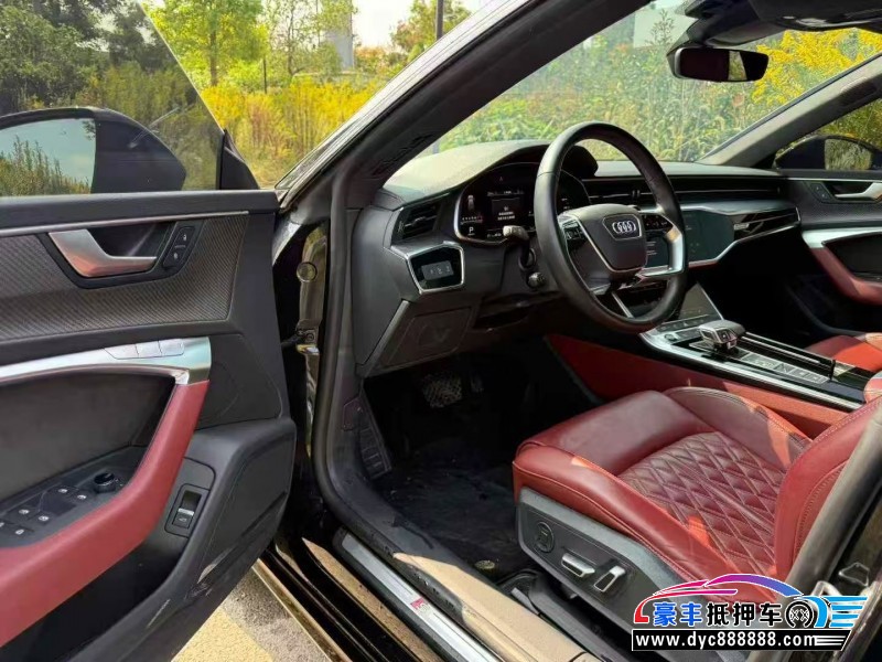 23年奥迪A7轿车抵押车出售