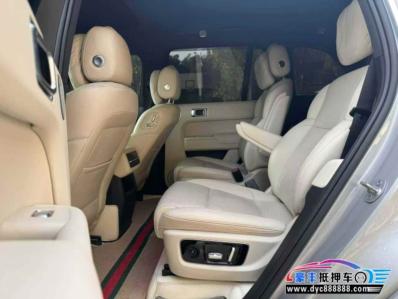 23年理想L8轿车抵押车出售