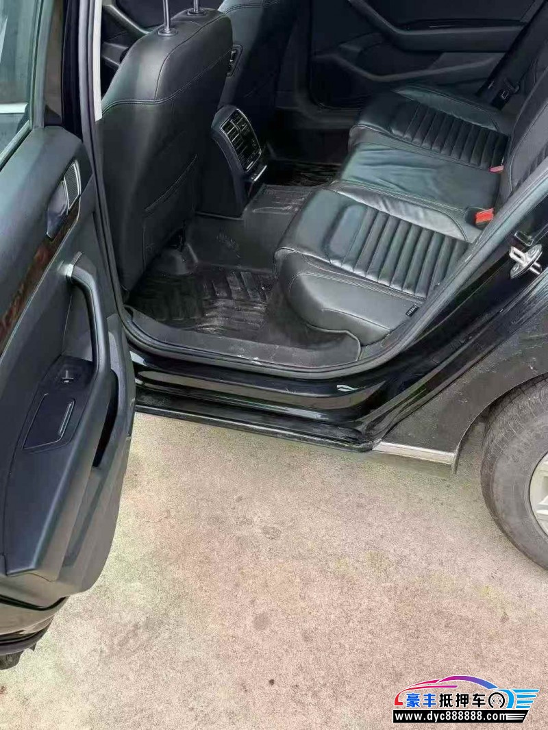 19年大众迈腾轿车抵押车出售