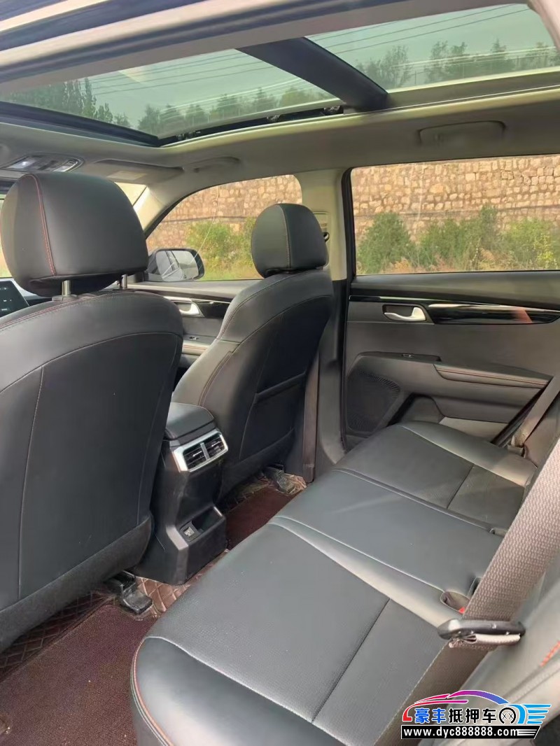 22年起亚智跑轿车抵押车出售