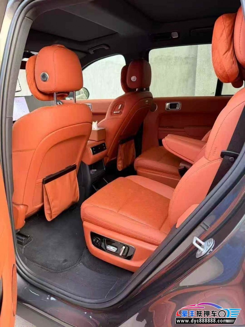 24年理想L8轿车抵押车出售