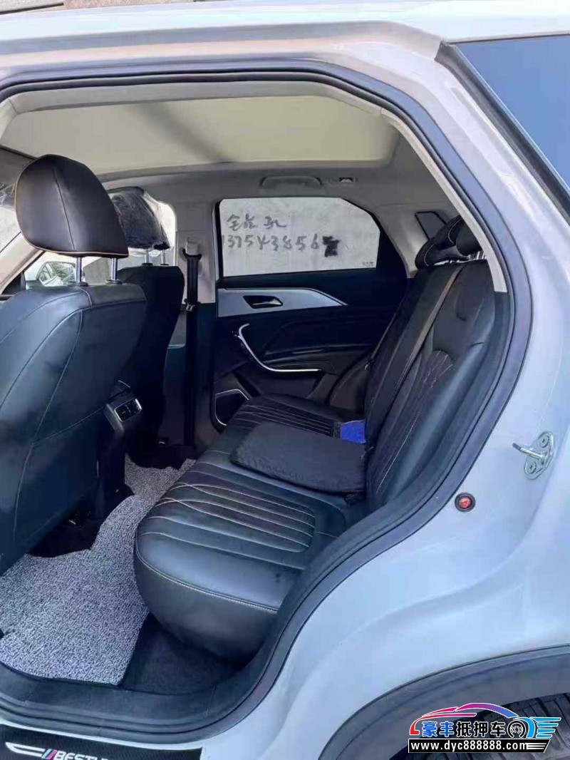 23年奔腾T77轿车抵押车出售