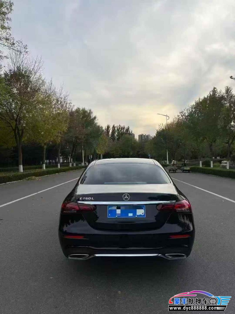 22年奔驰E轿车抵押车出售