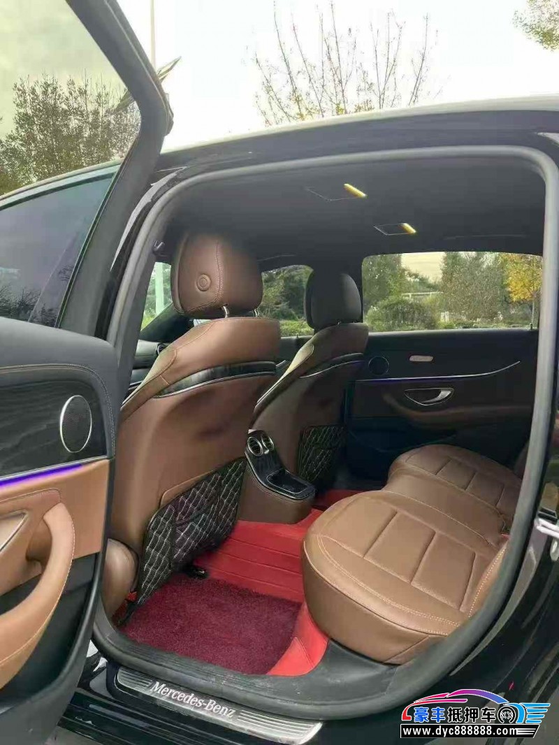 22年奔驰E轿车抵押车出售