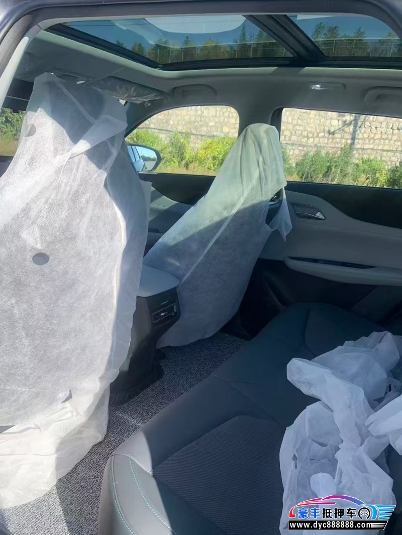 25年长安长安UNI轿车抵押车出售