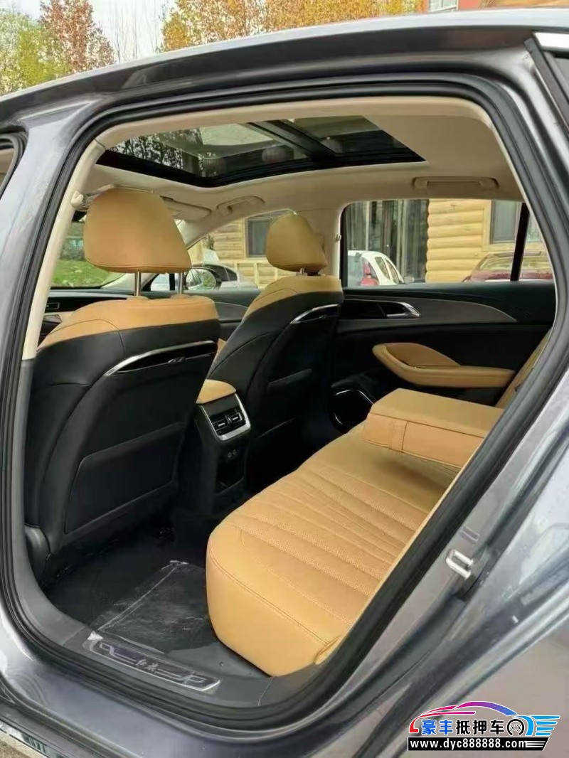 23年红旗H5轿车抵押车出售