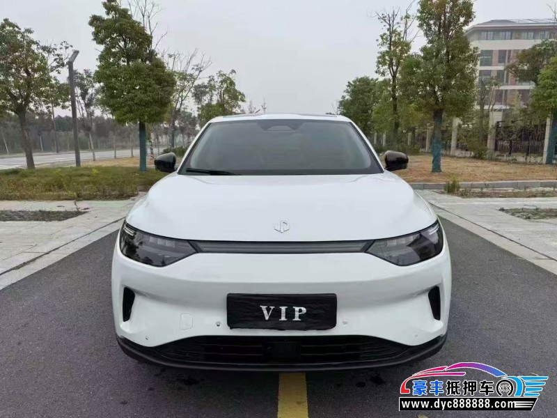 25年零跑C11轿车抵押车出售