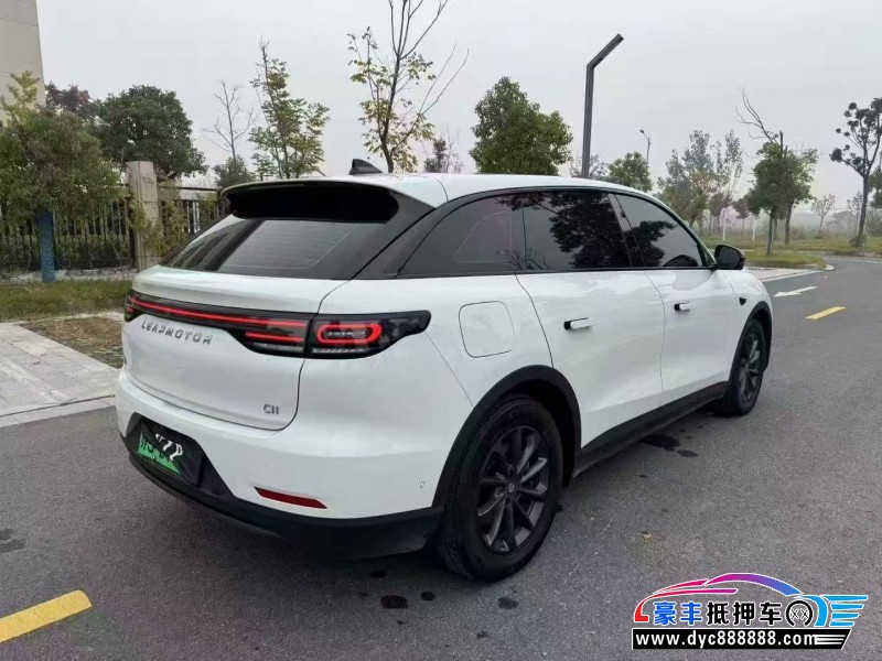 25年零跑C11轿车抵押车出售