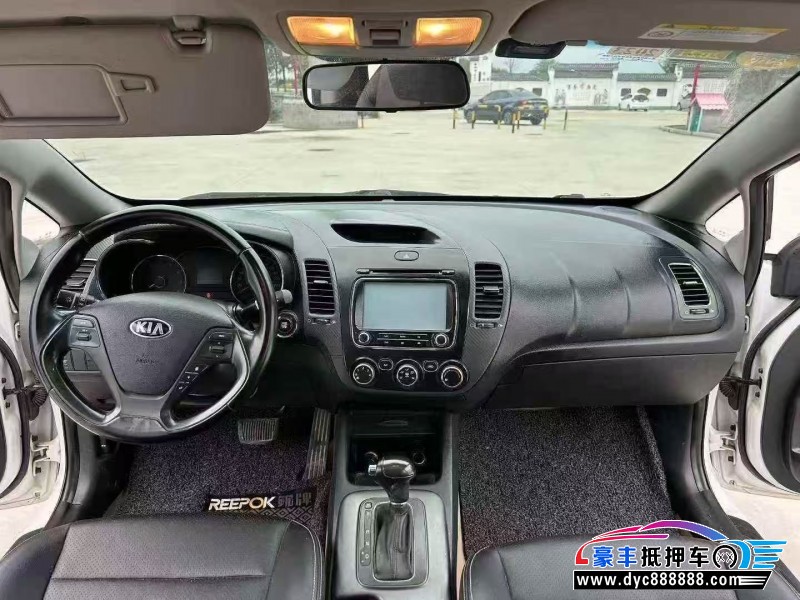 15年起亚K3轿车抵押车出售